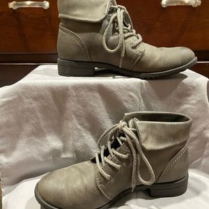 White Mountain boots